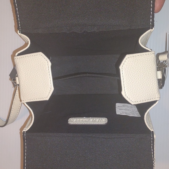 😺STEVE MADDEN BBOXY Crossbody in Black & Cream purse bag - Picture 12 of 15